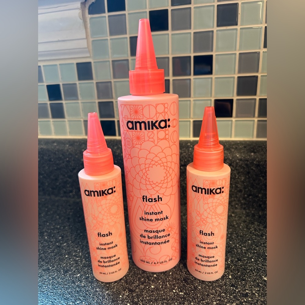 New Amika Flash: Instant Shine Mask